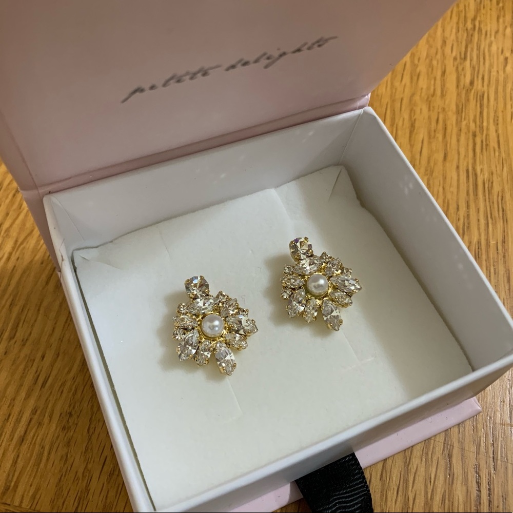 Ilona Rubin Dazzling Crystal Bridal Earrings - Picture 7 of 12